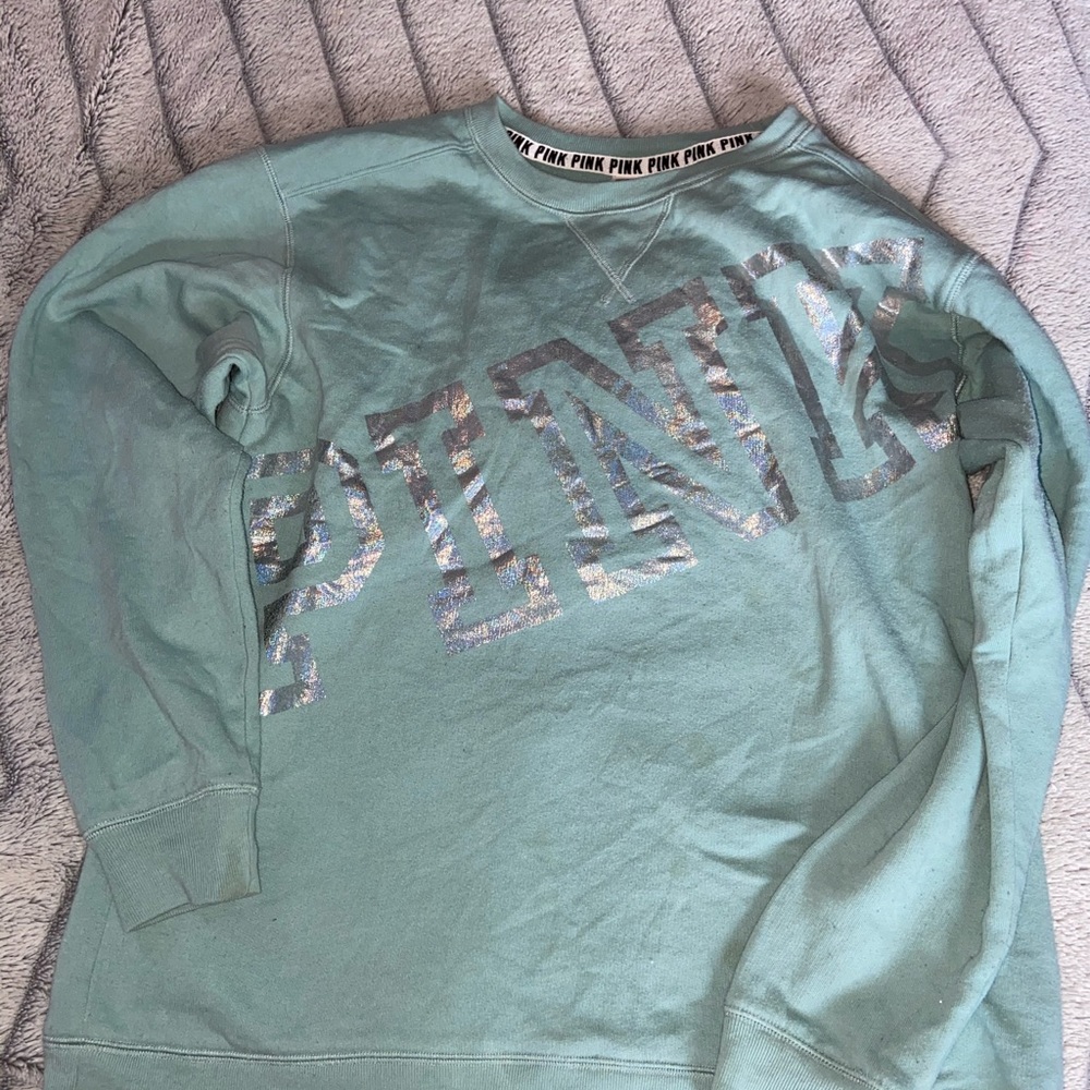 VS PINK Crewneck!